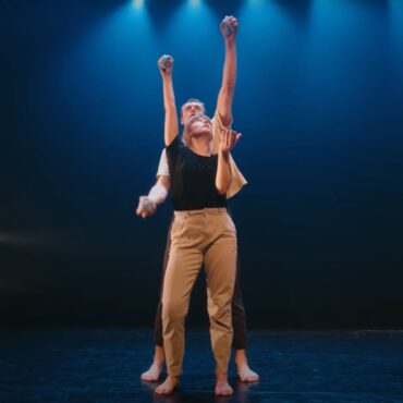 Contemporary circus piece: Amalgam